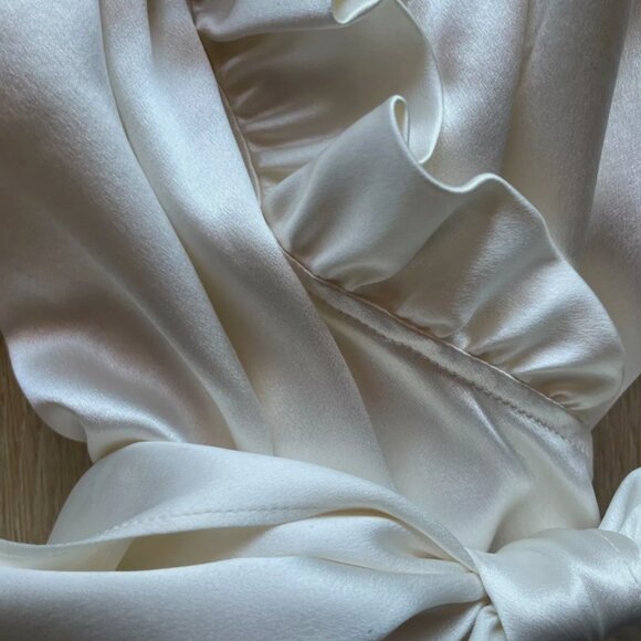 Such a beauty! Lafayette 148 vintage fine silk blouse, NWOT, 0 - Picture 2 of 7